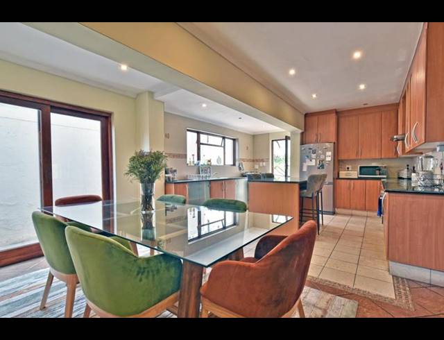 4 BEDROOM CLUSTER FOR SALE IN MORNINGSIDE